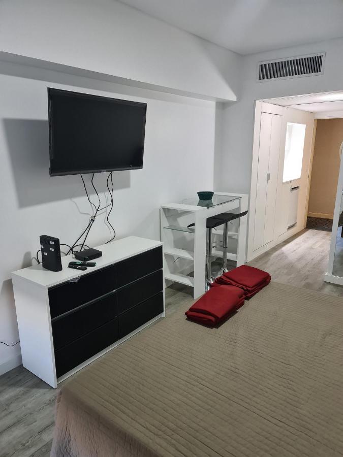 Apartamento Avenida Corrientes 820 - Ciudad De - Buenos Aires